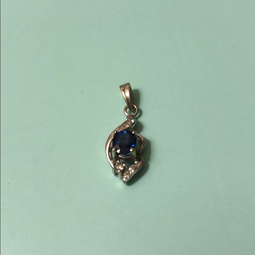 WhiteGold Sapphire with diamonds Pendant
